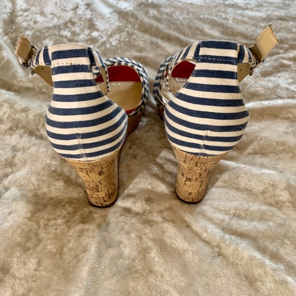 NWT Unisa Red/White/Blue 🇺🇸 Peep Toe Wedges - Picture 2 of 6